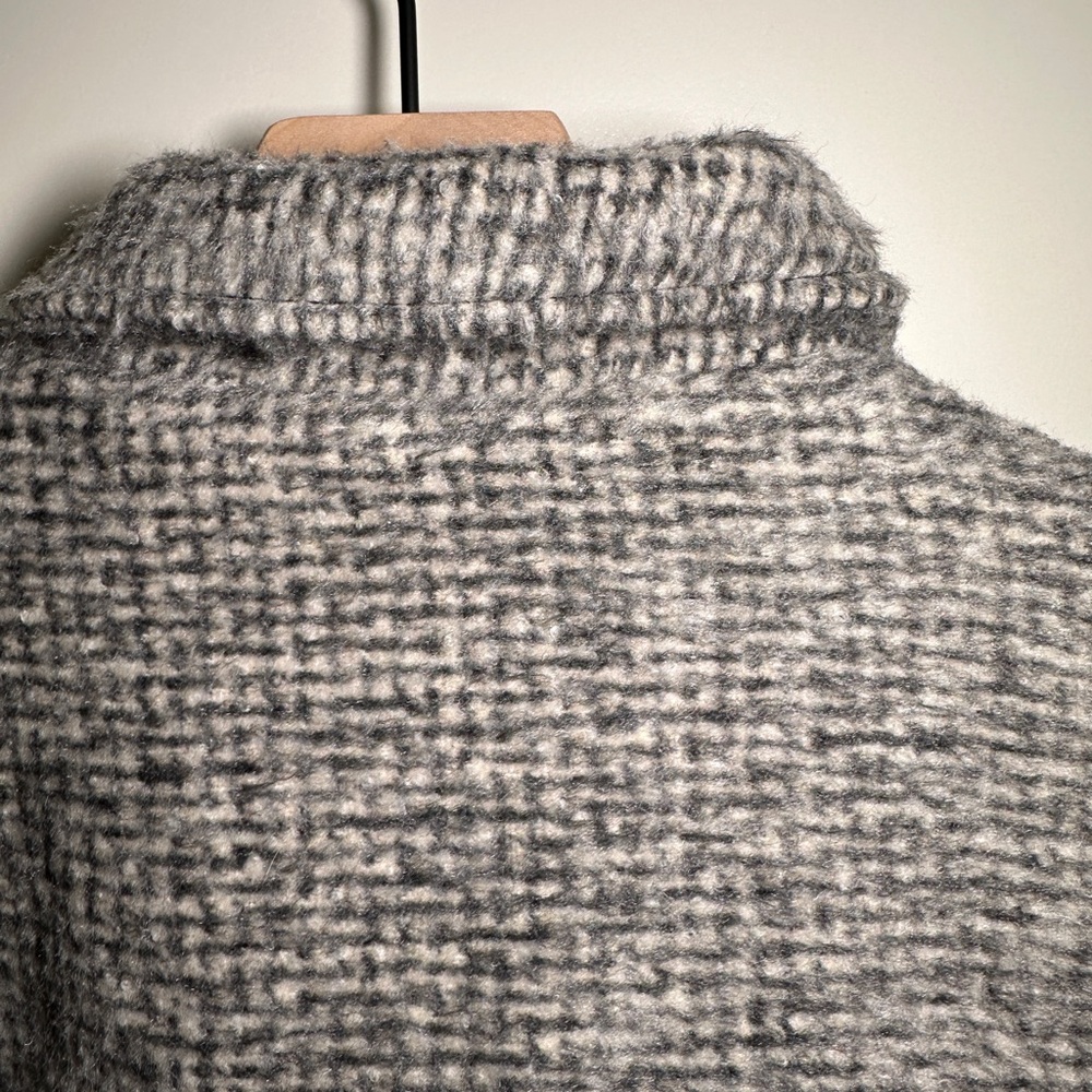 Abercrombie And Fitch - Fuzzy Sherpa-Lined Shirt … - image 6